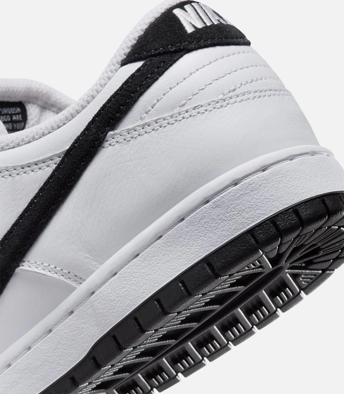 Nike SB Dunk Low Pro - Image 4