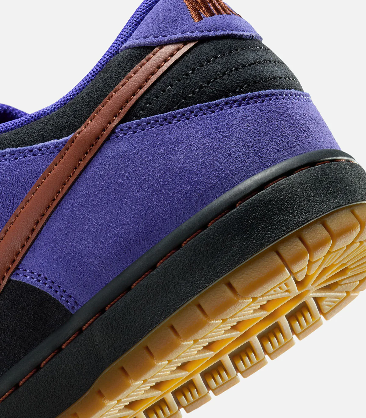 Nike SB Dunk Low Pro - Image 4