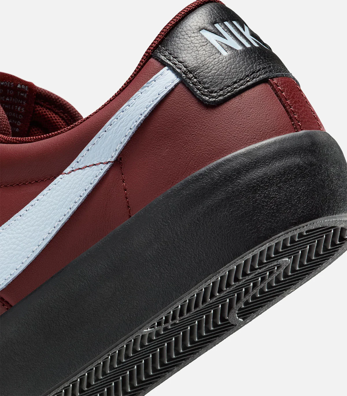 Nike SB Zoom Blazer Low GT - Image 4