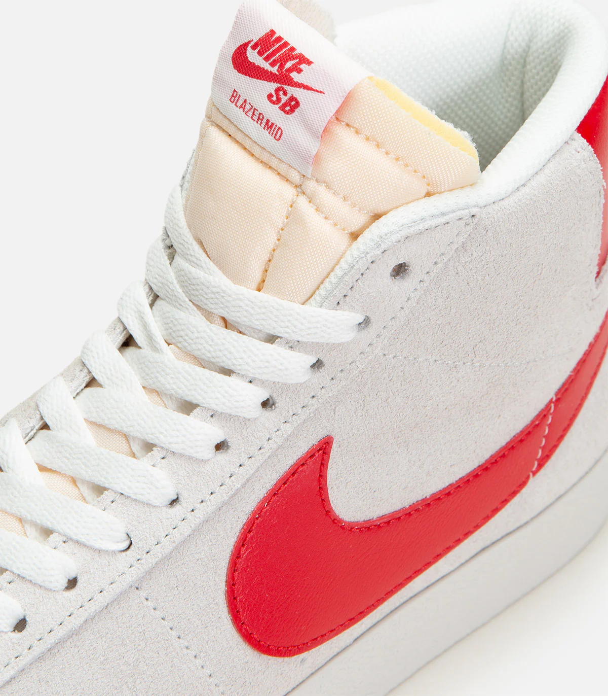 Nike SB Zoom Blazer Mid - Image 2