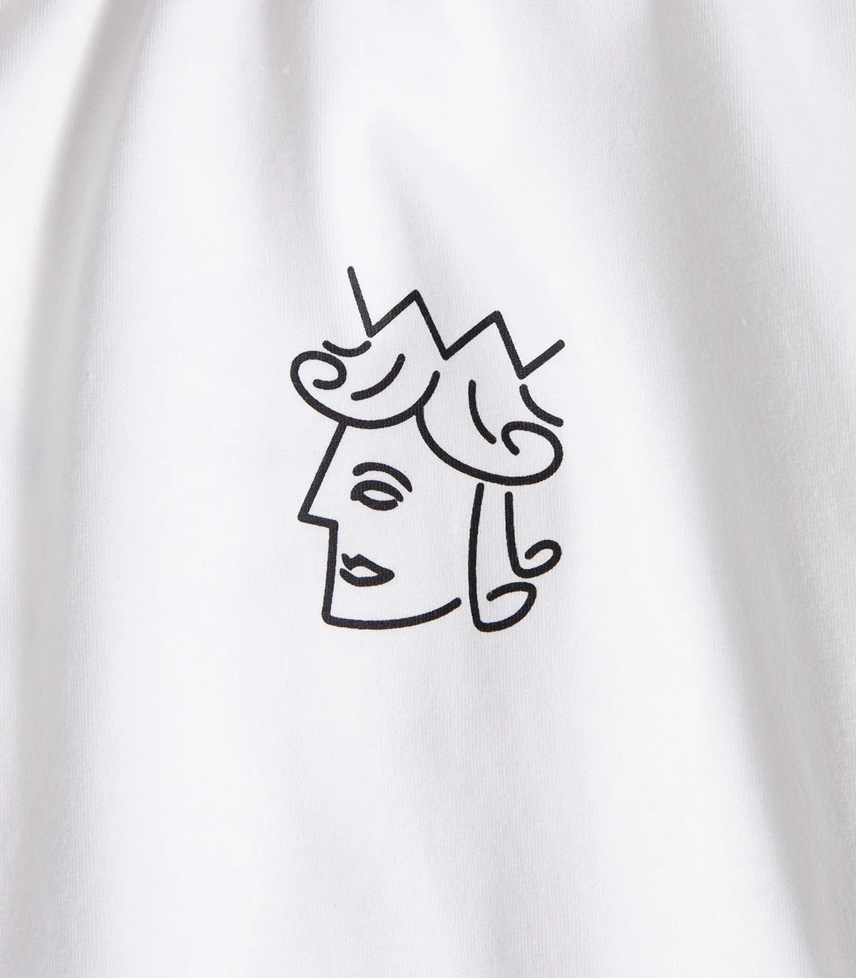 Victoria Core QH Logo T-Shirt - Image 2
